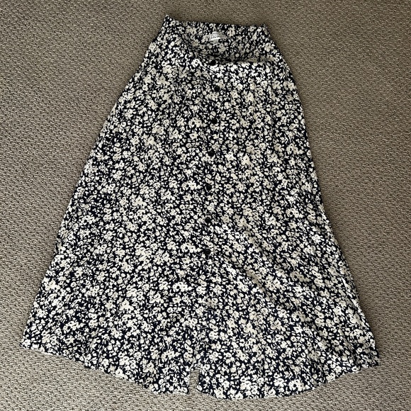 Mango Maxi Floral Skirt 2 Navy Blue XS - Picture 2 of 3